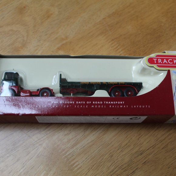 Diecast Scammell Trackside Flat Bed Lorry For 00 Model Railway Layouts Limited - Picture 2 of 3